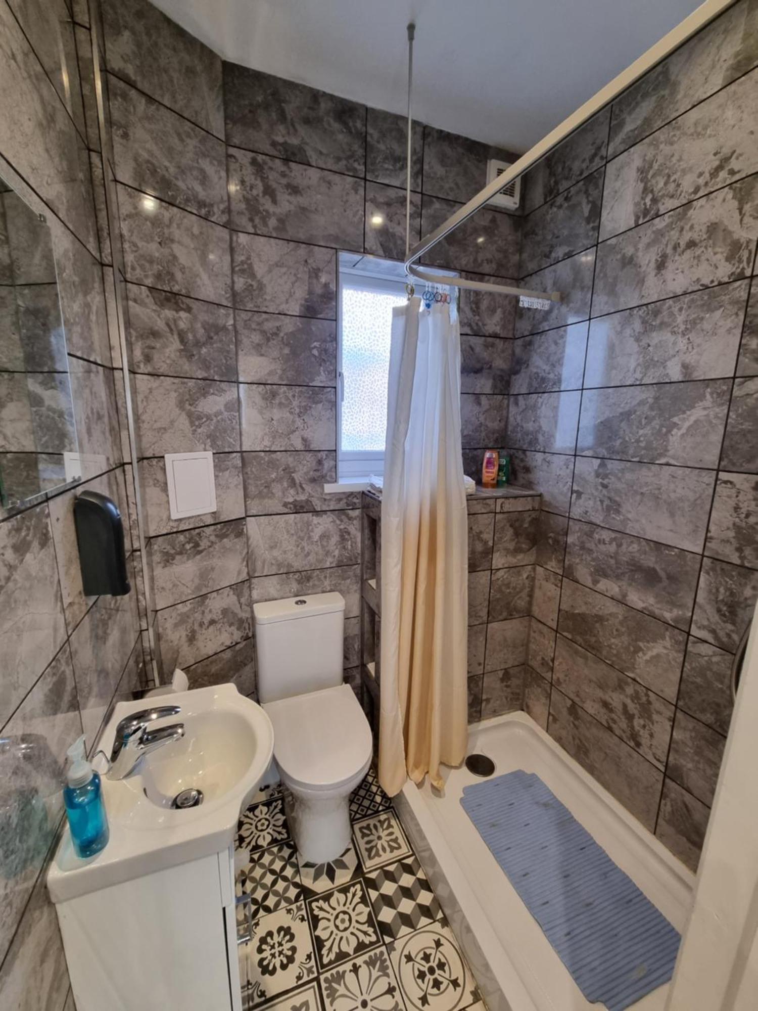 Entire Flat With Three Bedrooms N 2 เกรทยาร์มัธ ภายนอก รูปภาพ
